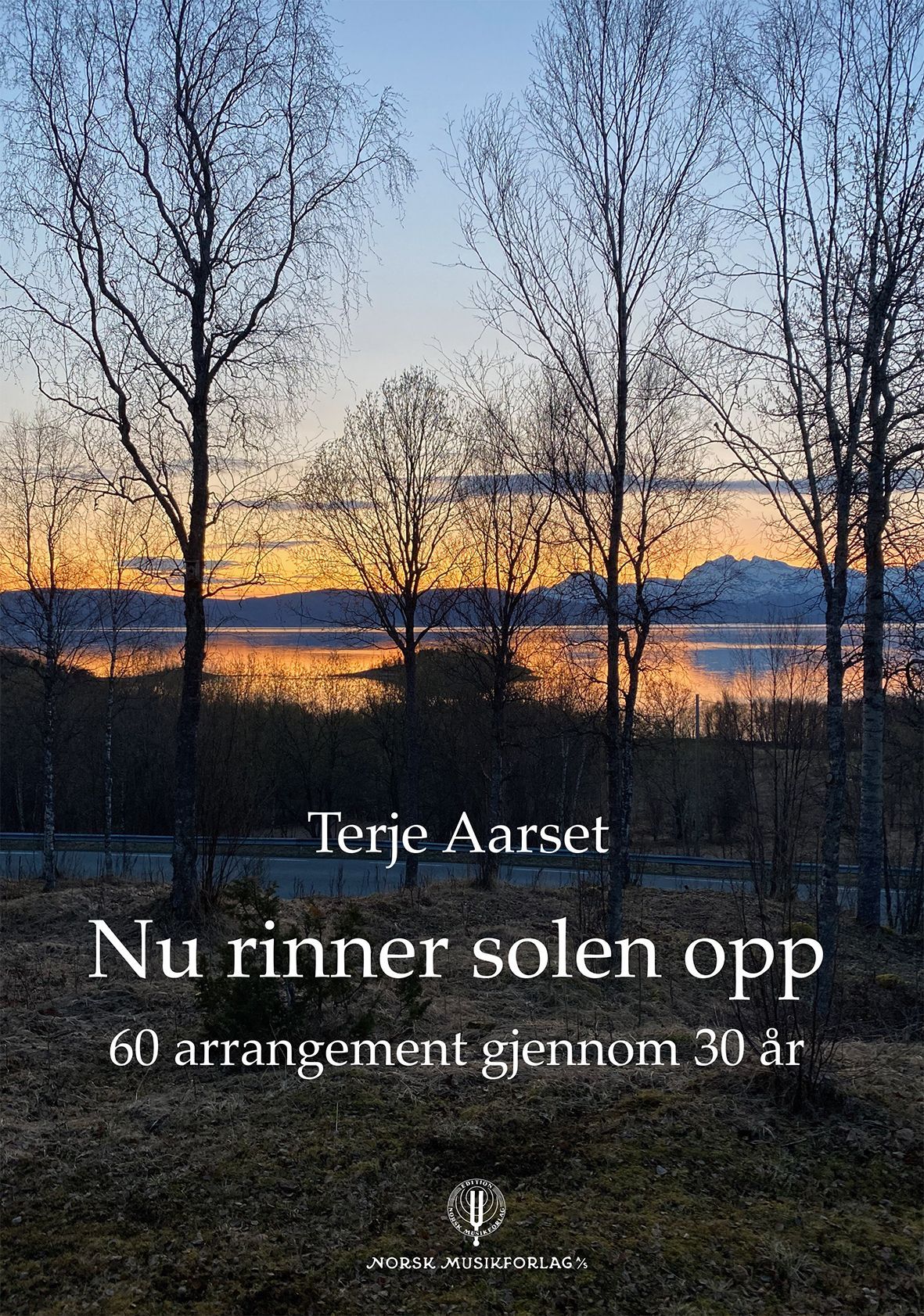 Nu rinner solen opp : 60 arrangement gjennom 30 år (1988-2018)