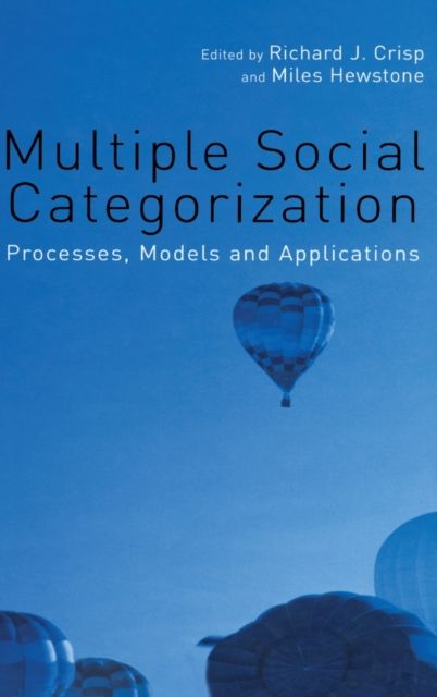 Multiple Social Categorization : Processes, Models and Applications