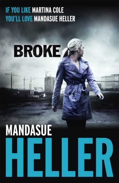 Forsidebilde av Broke : How far will she go?