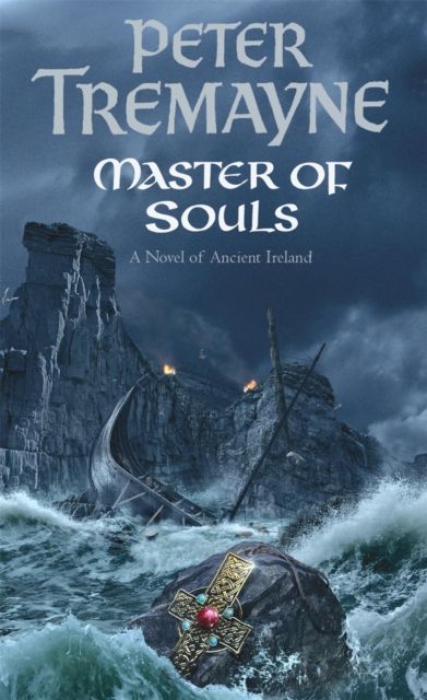 Forsidebilde av Master Of Souls (Sister Fidelma Mysteries Book 16) : A chilling historical mystery of secrecy and danger