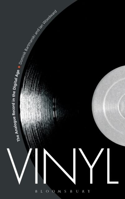 Vinyl : The Analogue Record in the Digital Age