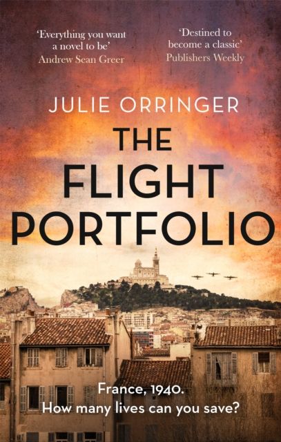 Forsidebilde av The Flight Portfolio : Based on a true story, utterly gripping and heartbreaking World War 2 historical fiction