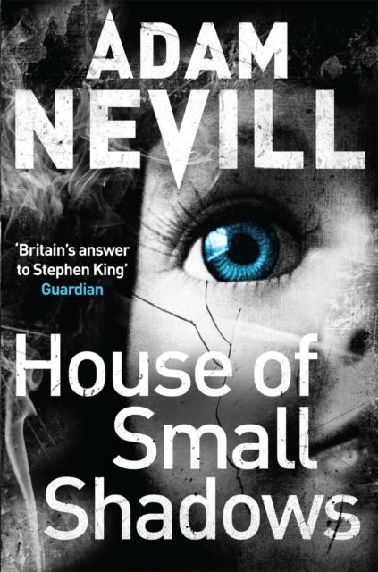 Forsidebilde av House of Small Shadows