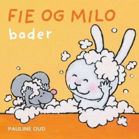 Fie og Milo bader