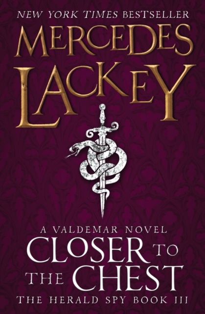 Forsidebilde av Closer to the Chest : Book 3
