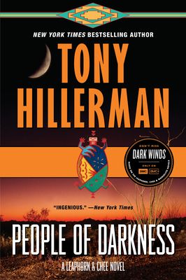 Forsidebilde av People of Darkness : A Leaphorn & Chee Novel