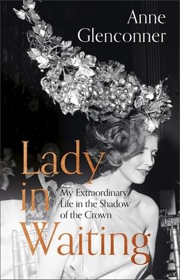 Forsidebilde av Lady in Waiting : The charming, word-of-mouth bestseller, with over 500,000 copies sold