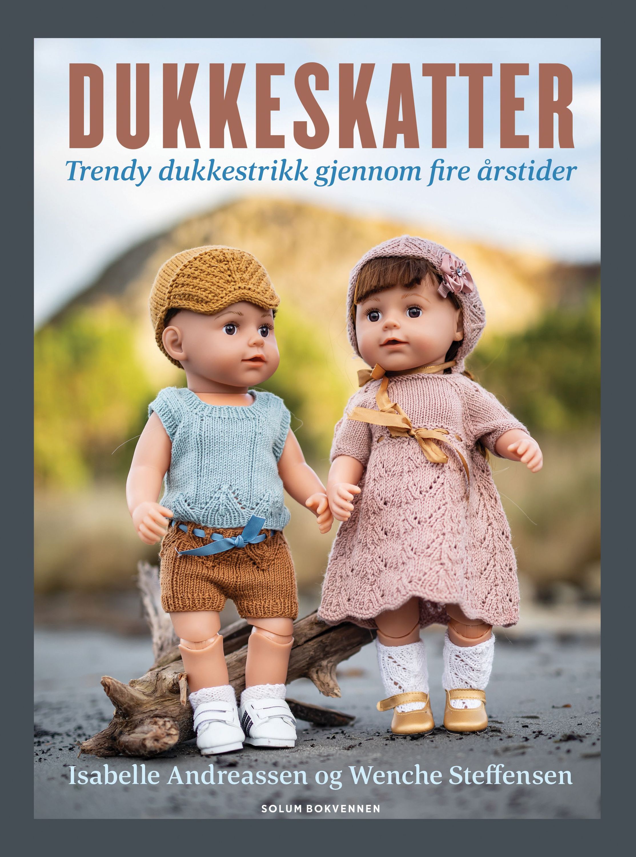 Dukkeskatter : trendy dukkestrikk gjennom fire årstider