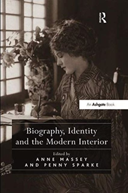 Biography, Identity and the Modern Interior