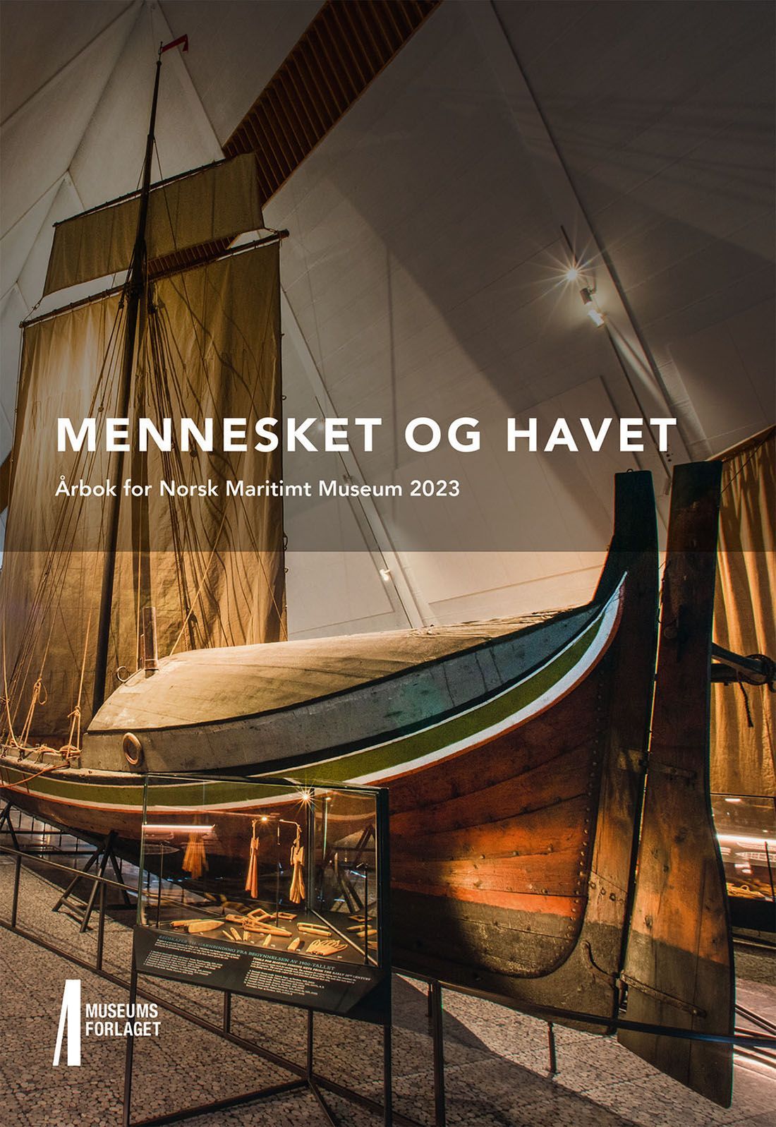 Mennesket og havet : årbok for Norsk Maritimt Museum 2023