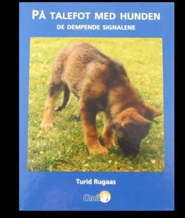 På talefot med hunden : de dempende signalene
