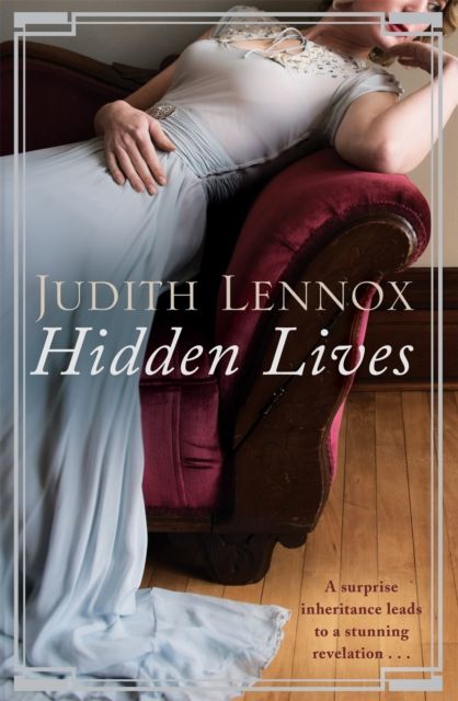 Forsidebilde av Hidden Lives