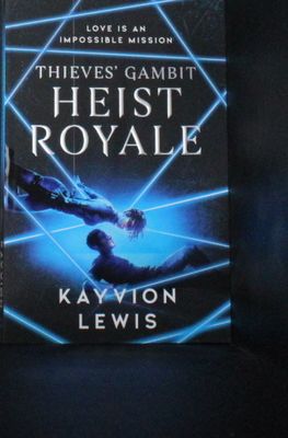 Forsidebilde av Heist Royale : The enemies to lovers sequel to Waterstones prize-winning Thieves' Gambit